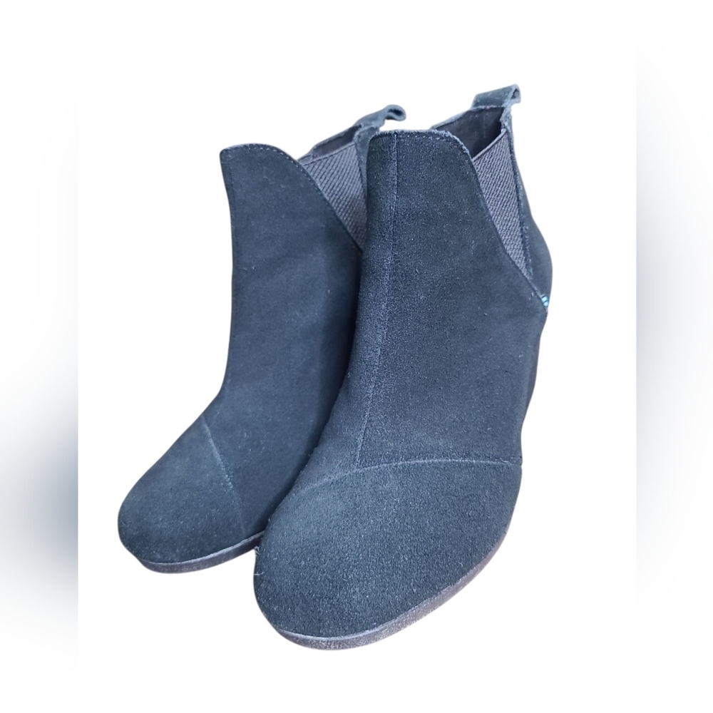 TOMS Black Suede Wedge Ankle Boots Size 7.5 - Picture 1 of 5